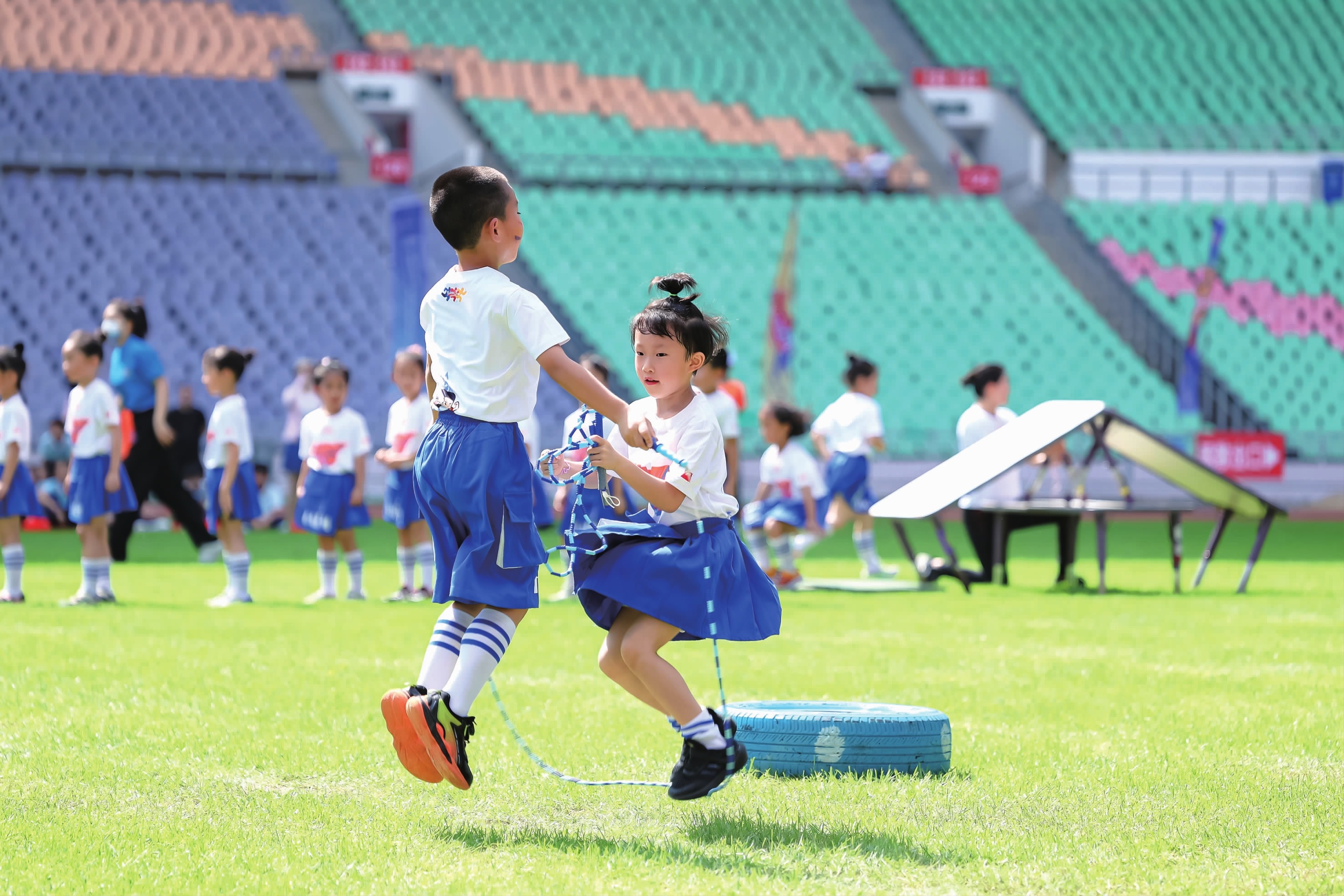 [中超]第25轮：上海申花1-1成都蓉城 集锦